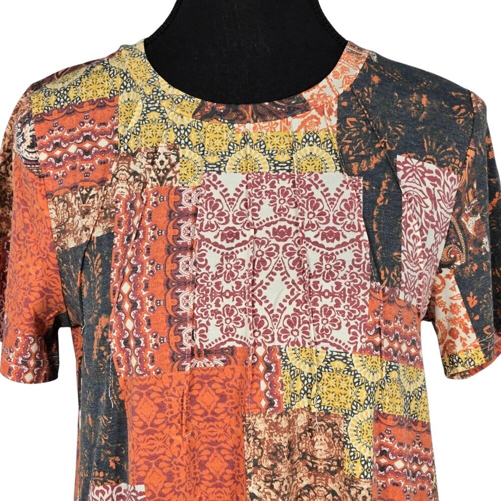 NWT | Multi-Color Patterned Patchwork Top | Short Sleeve | Size Small - Picture 4 of 7